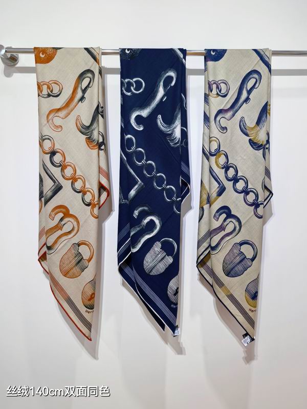 Hermes Scarf 140X140cm 70%羊绒 30%真丝 E090149